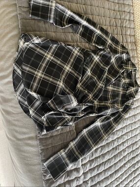 Laundry By Shelli Segal Black and White Plaid Shirt